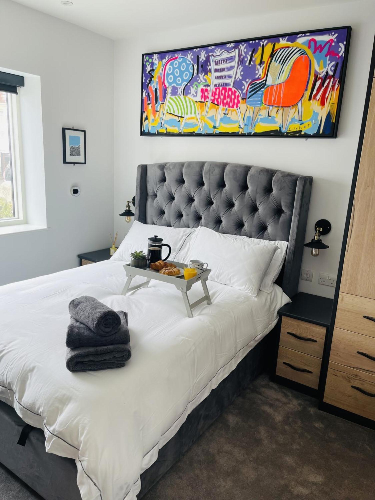 Superb Townhouse Near Vibrant Gloucester Road Bristol Cameră foto